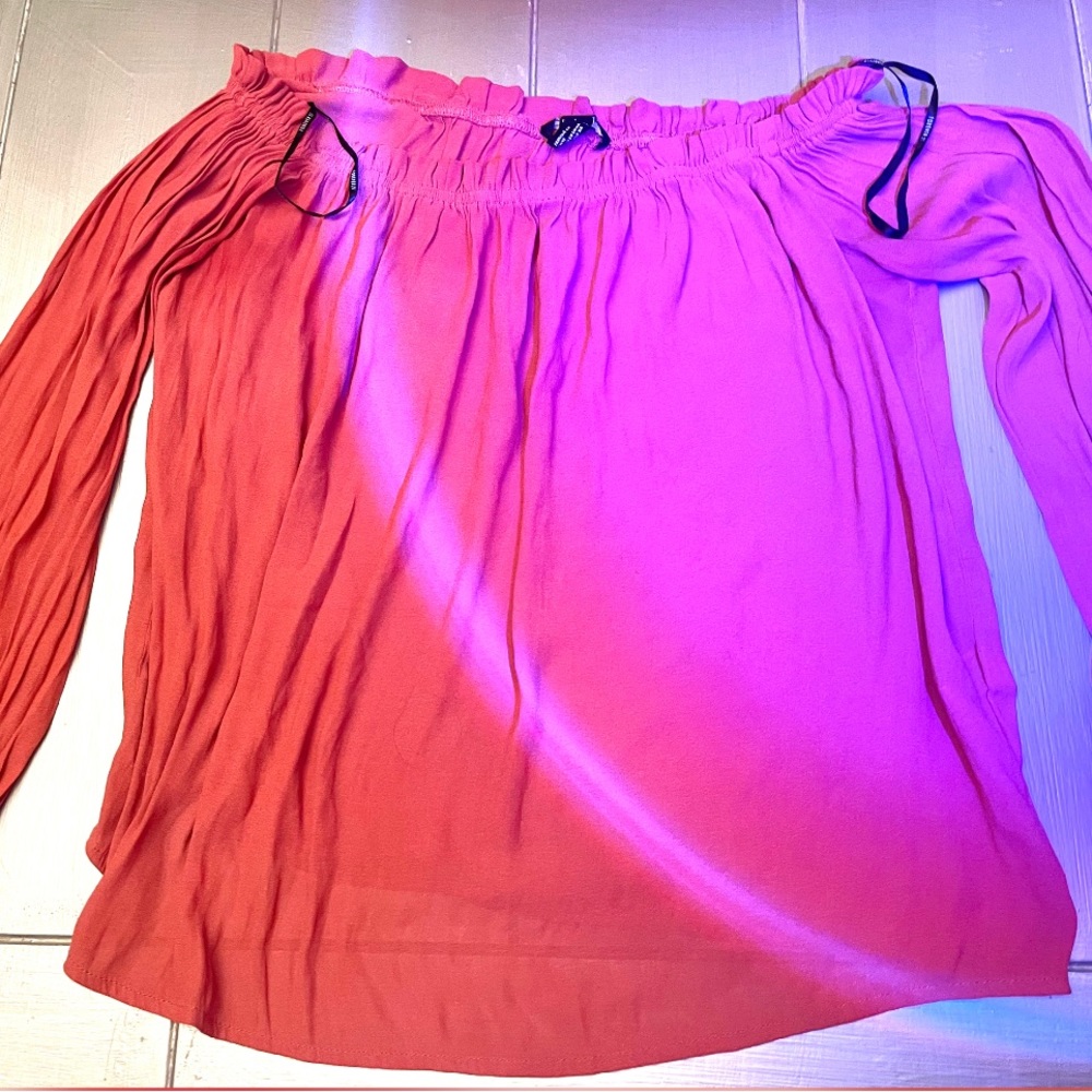 Size medium blouse.